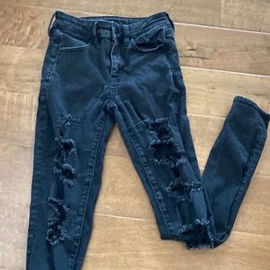 black ripped skinny jeans